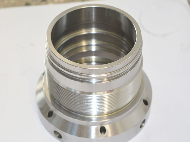 CNC-turning-component